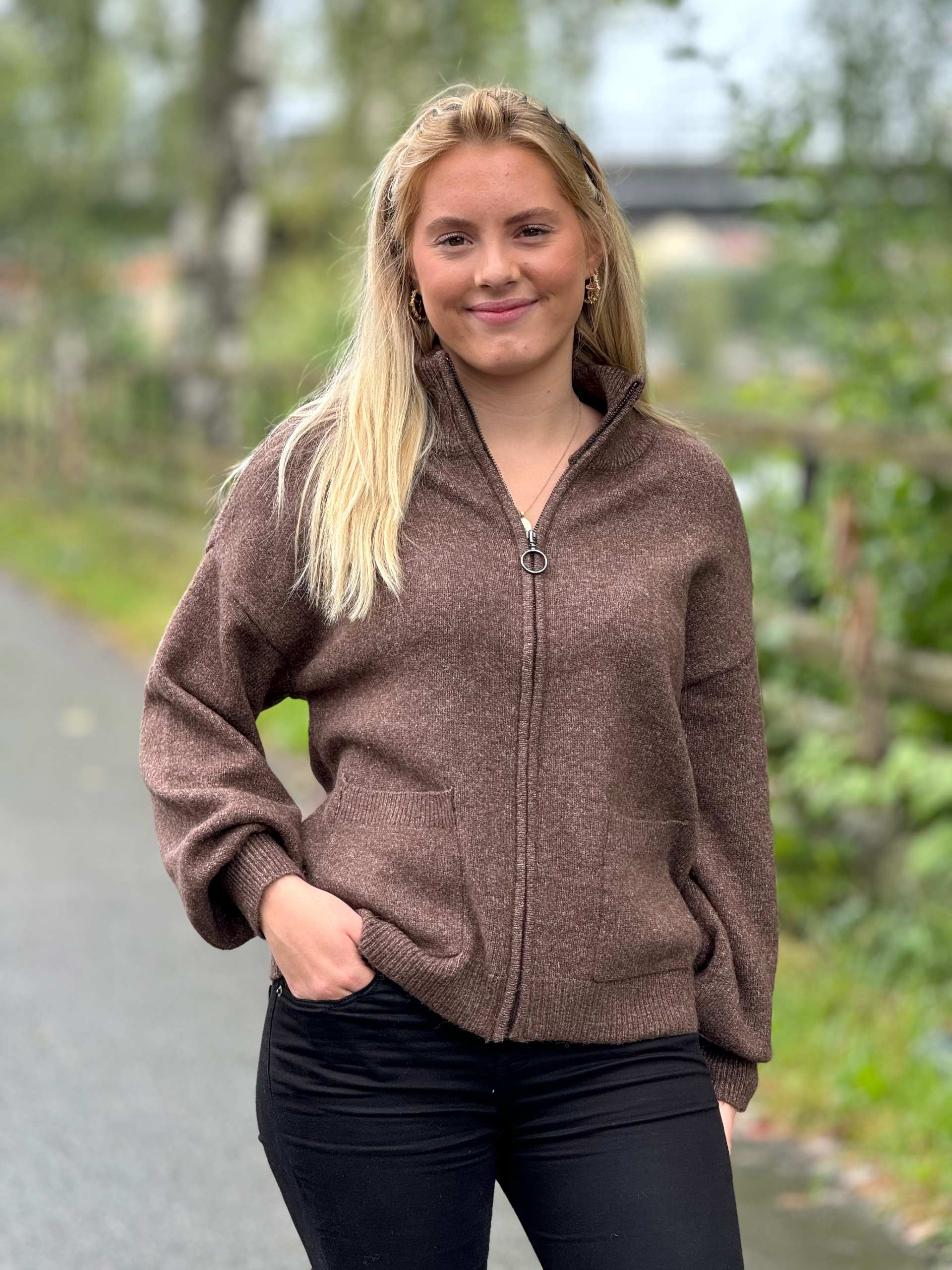 Cardigan Elvira brun NY