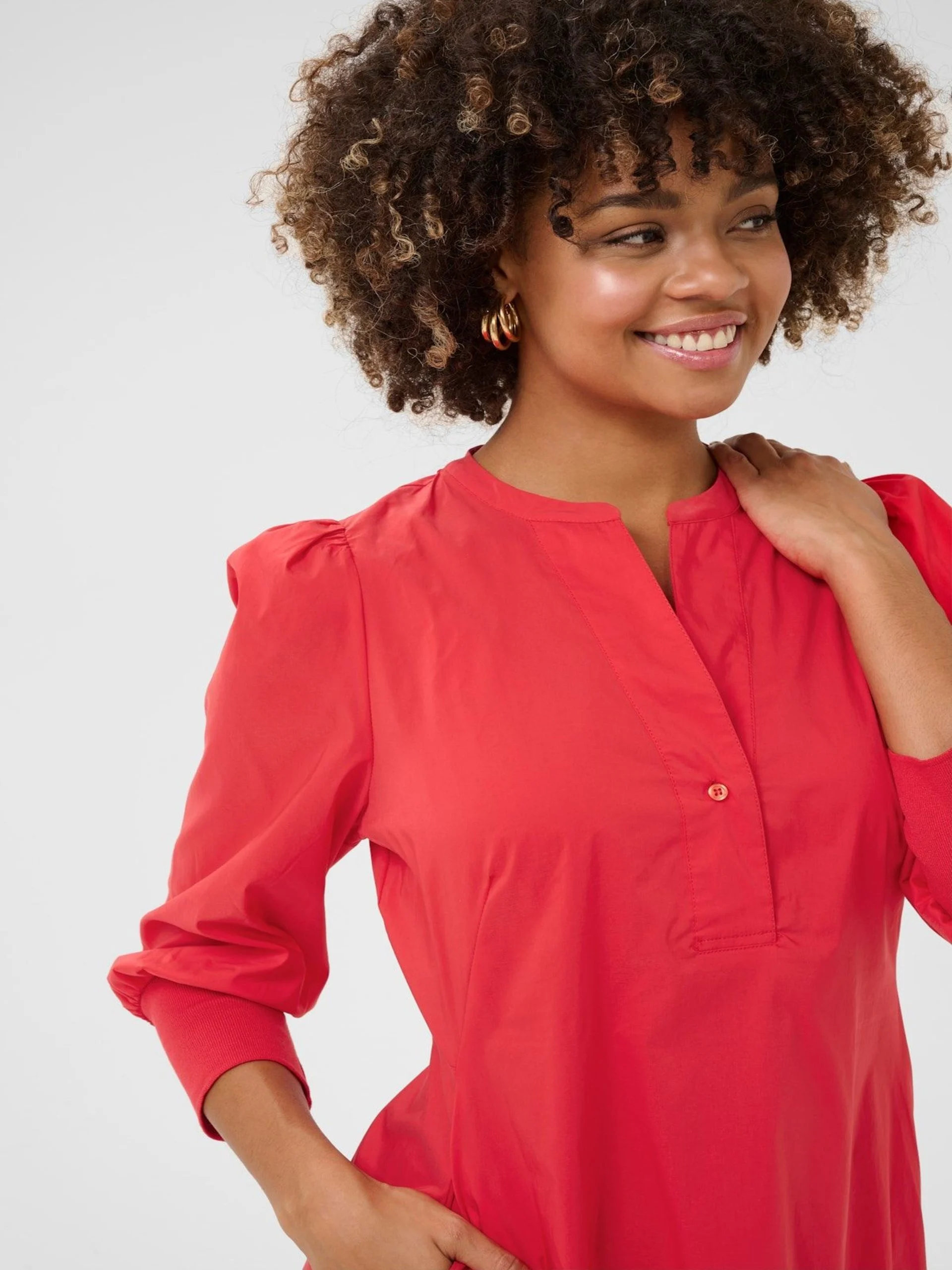 Kjole Ant. detaljer rød NY