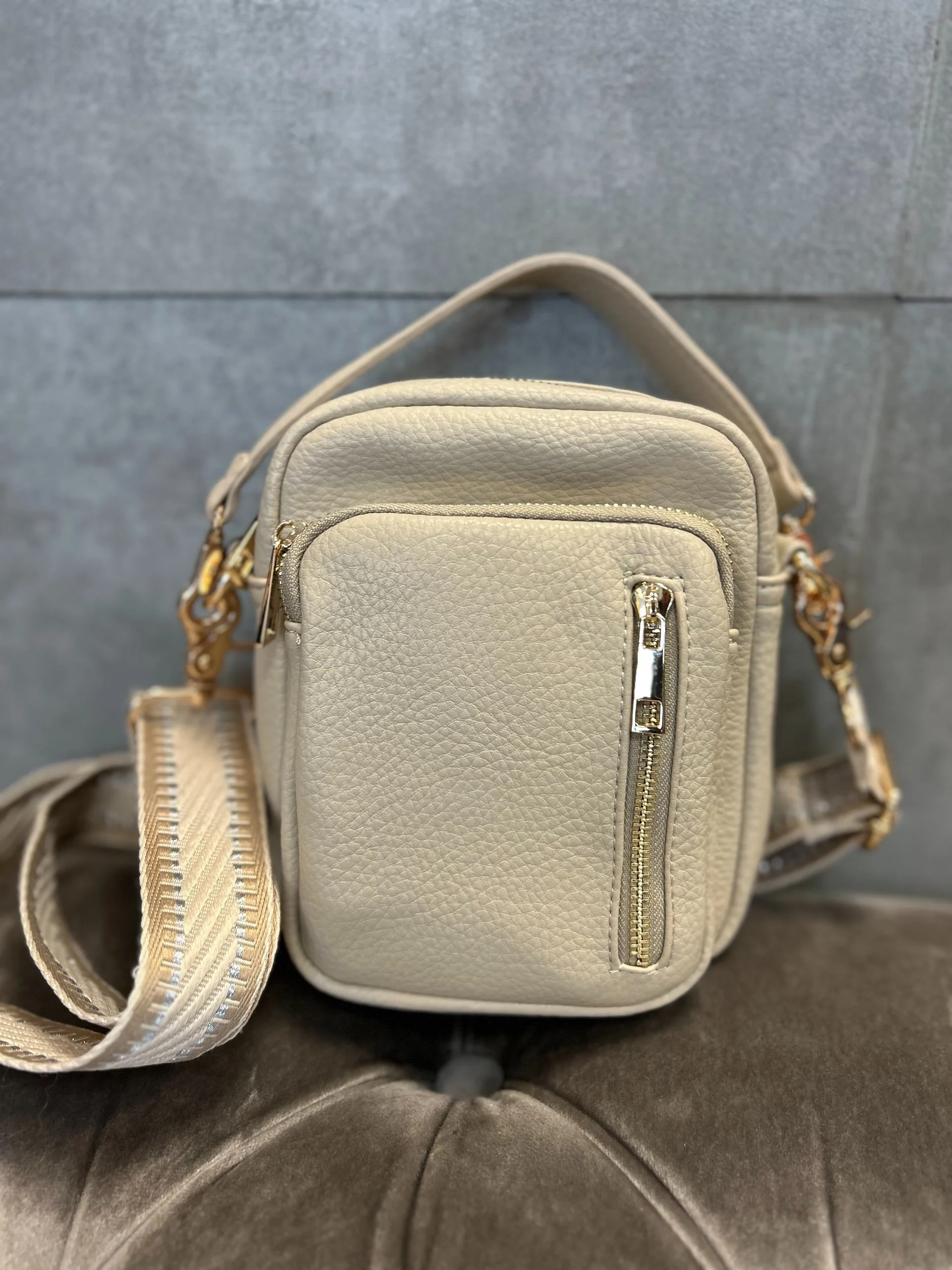 veske beige NY