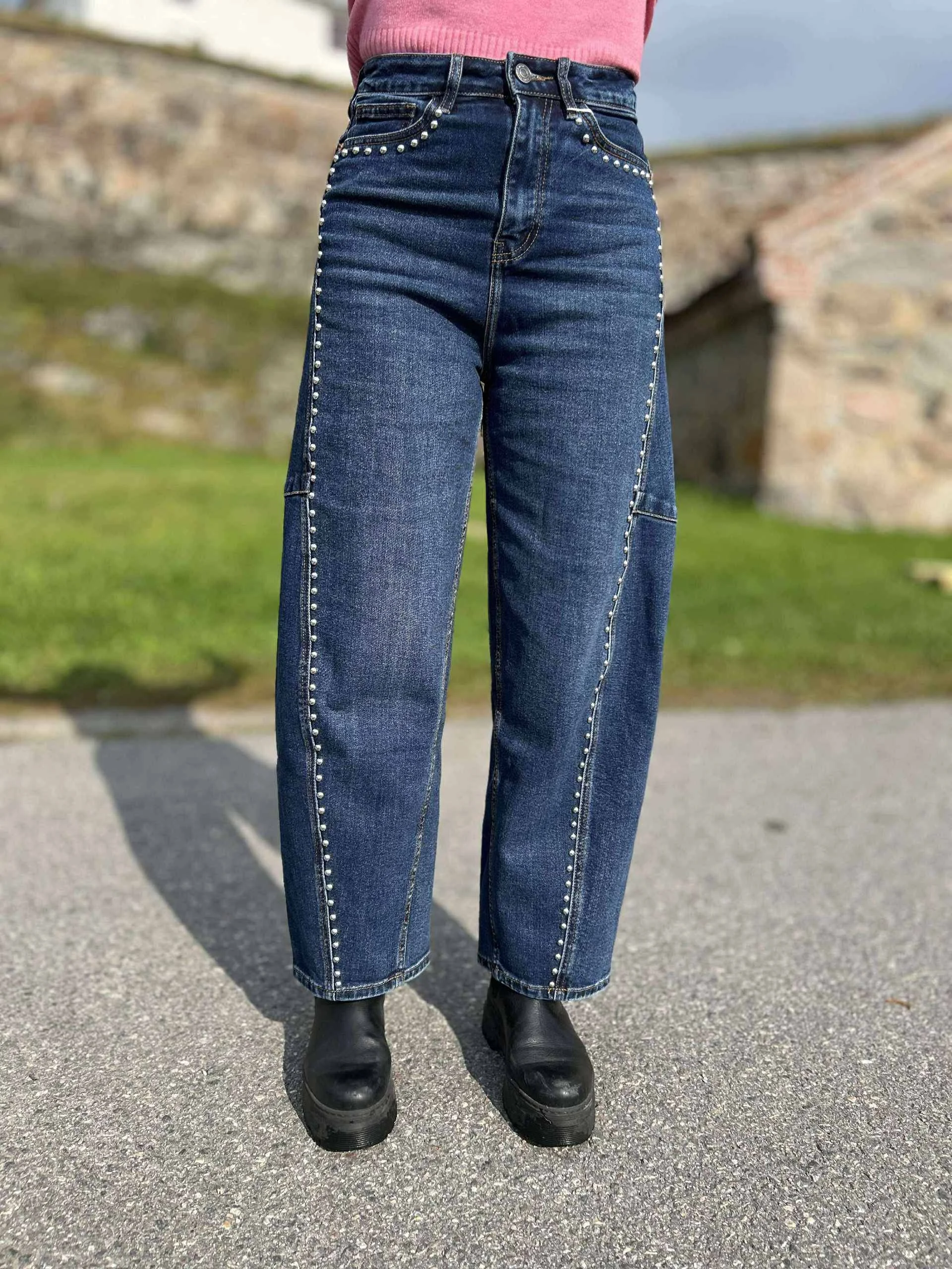 05C15DD0-2795-4BD5-B203-4C13A285BAB4