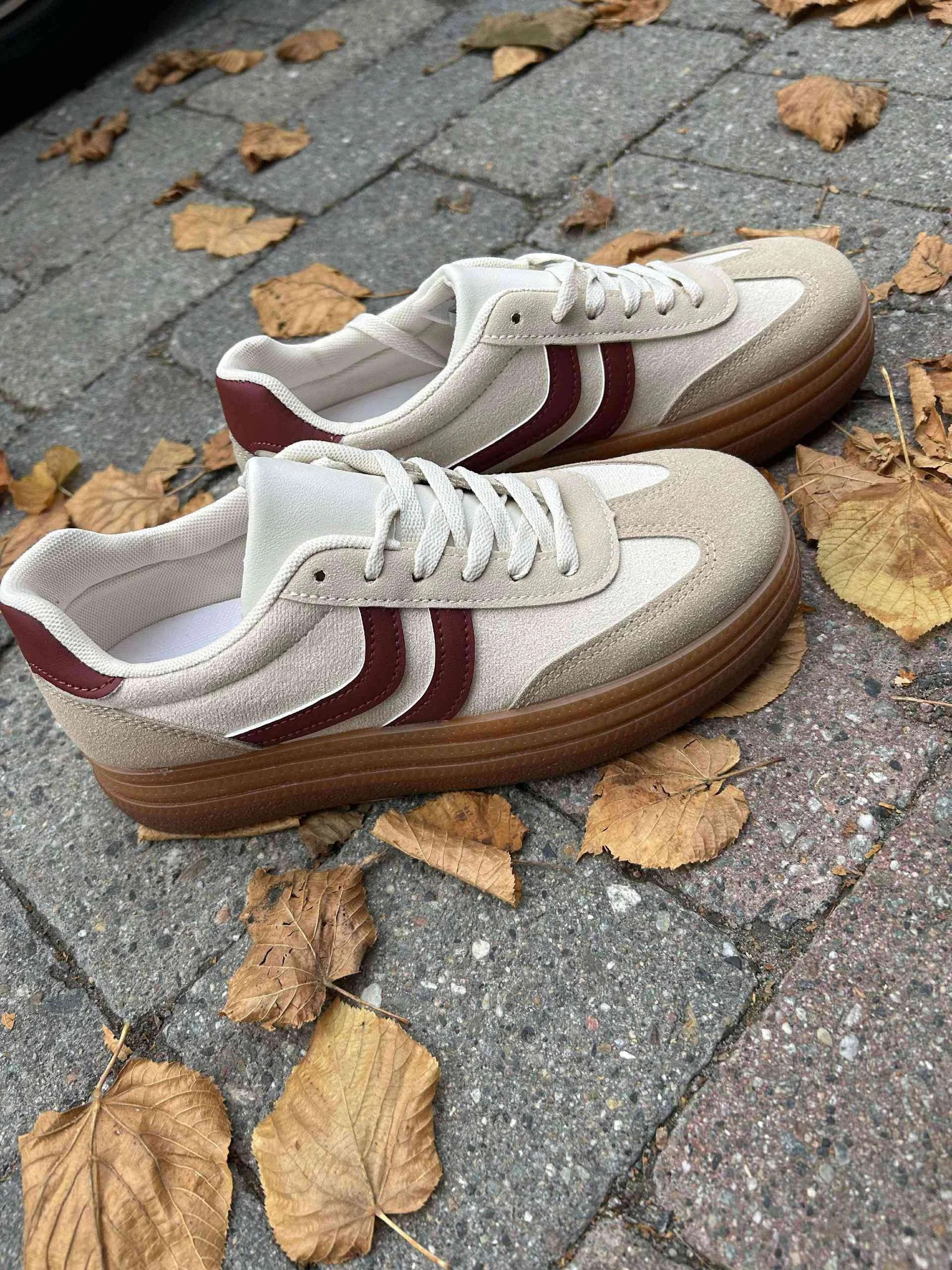 4350CEEF-7EFB-4879-848C-D19AE668FE19